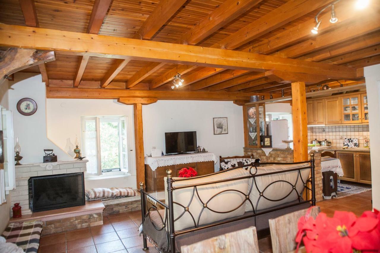 Villa Ilias Pinakokhorion المظهر الخارجي الصورة
