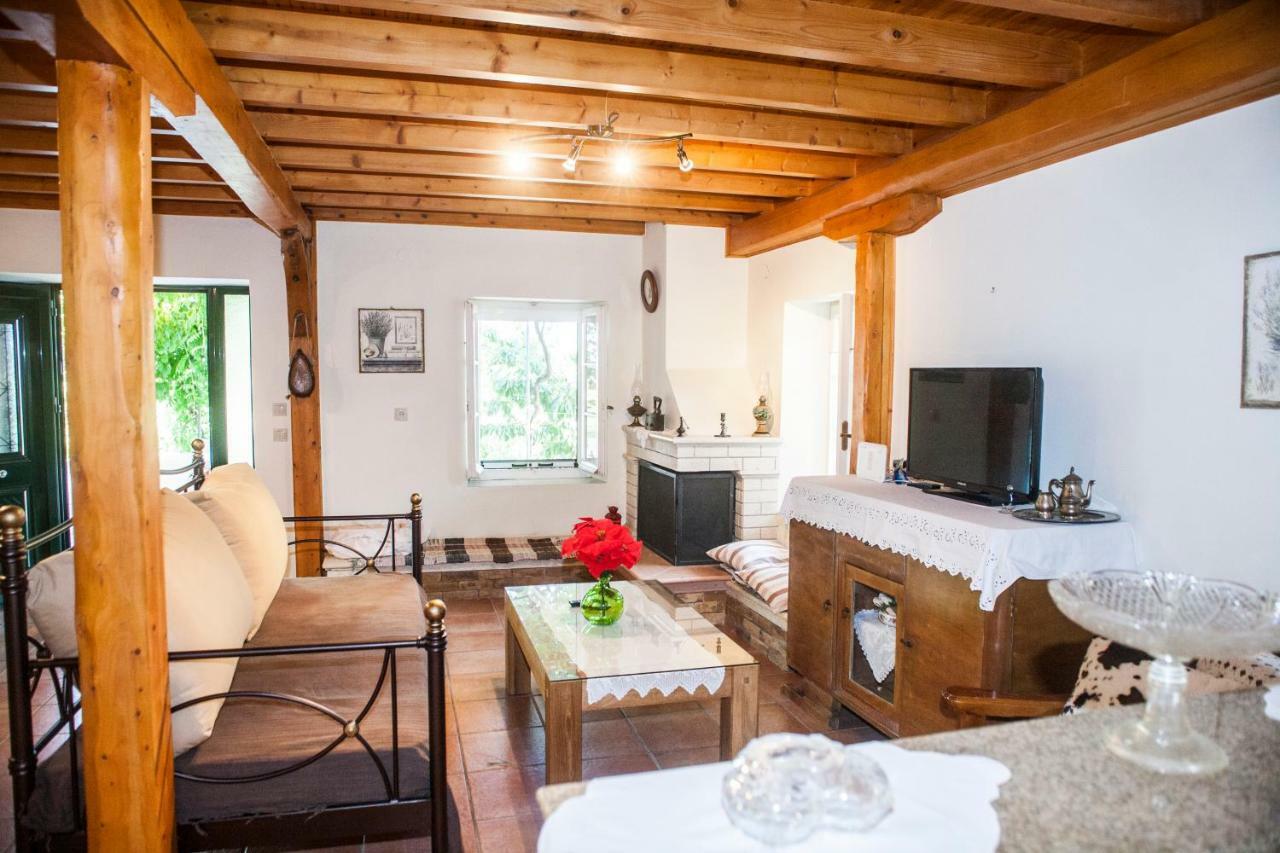 Villa Ilias Pinakokhorion المظهر الخارجي الصورة